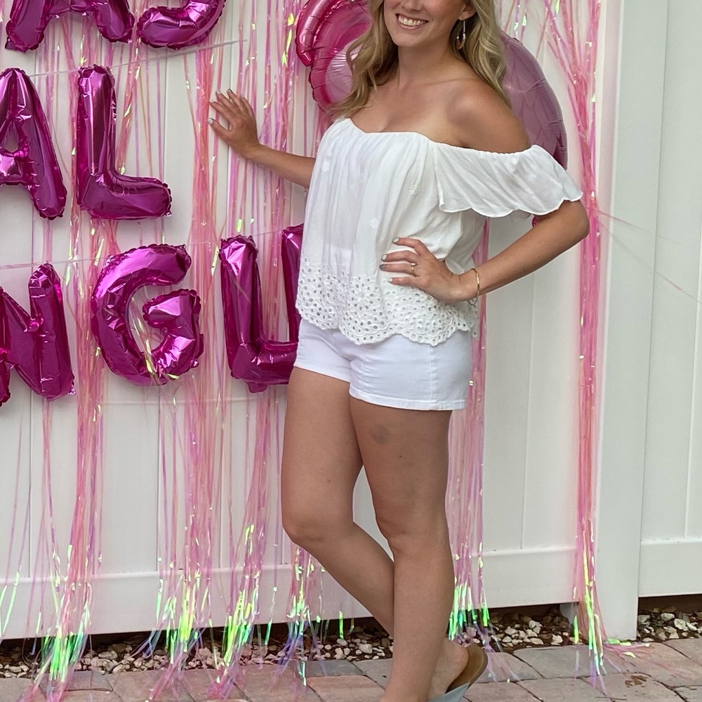 Strapless Off-shoulder top